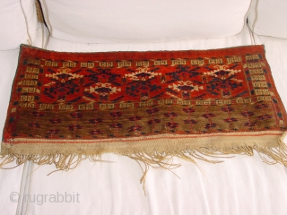 wonderfyl 19th century, small turkoman artefact, in great condition, only a tiny left lower corner repair, great natural colors

66x25cm  2.2x0.8ft without kelimpart and fringes        