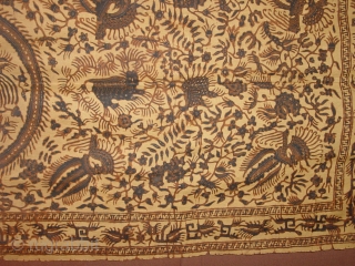 gorgeous silk antique batik indonesian lokchan  great condition , great special sized
55x130cm
1.8x4.3ft                    