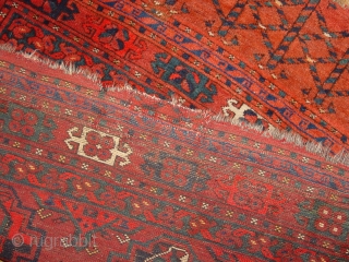 wonderful antique 1880? turkoman ersari chuwal, three small repairs, see photos, wonderful natural colors, fairly great pile, great natural colors, black, blue , green, red, etc no stains, wonderful soft silky wool
140x94cm
4.7x3.1ft 