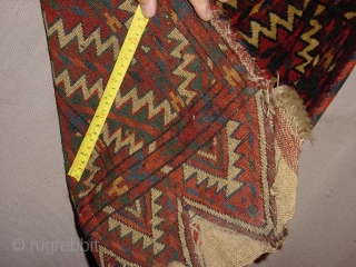 okbash yomut, great condition 1880/1870, wonderful natural colors, one very tiny irregularity at headend, no repairs
45x64cm
1.5x2.1ft without the tassels              