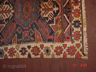 wonderful pre 1900 caucasian sumakh wagireh? h Selvedges are not cut both headends have kelim ending, all gorgeous natural colors

45x58cm
1.5x1.9ft without the fringes          