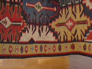 wonderful 1880 ANTIQUE KUBA CAUCASIAN KILIM FLATWEAVE wonderful natural colors, some small tiny damages, no stains, great size
173 x 325cm

5.8x10.8ft             