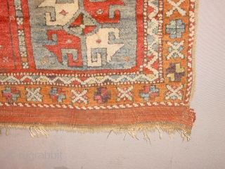 wonderful meaty pile ca. 1880 KONYA ? original kelimbeards, three tiny more or less repair (fingertips), fabulous natural colors, also great aubergine,
90x86cm
3x2.9ft
           