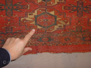 very old very fine, turkoman piece, 6 gÖl ,one rather ugly repair, two tiny repairs and a repaired tear,
marvellous colors , from the S group
128x48cm
4.3x1.6ft
early 19th century      