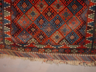 wonderful topquality wool and weaving, wonderful natural colors, great larger size
                      