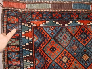 wonderful topquality wool and weaving, wonderful natural colors, great larger size
                      