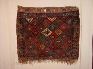 fabulous 1880 Jaff bagface, great pile, and superbe many, many natural colors, some side wear, no stains, 

85x76cm
2.8x2.5ft               