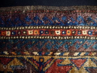 Belouch Balisth
Size: 46x107cm (1.5x3.6ft)
Natural colors, glossy wool, made in circa 1910/20, there old repairs at the corners                