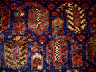 Nomad Afshar Boteh
Size: 67x59cm (2.2x2.0ft)
Natural colors, made in circa 1910                       