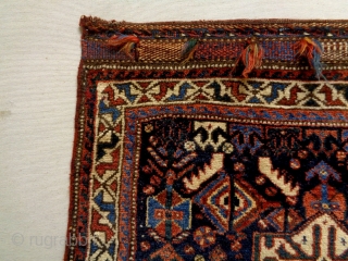 19th Century Fine Kamseh Bagface
Size: 73x71cm (2.4x2.4ft)
Natural colors                         