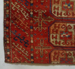 1850 Turkmen Fragment
size: 102x102cm (3.4x3.4ft)
Natural colors                           