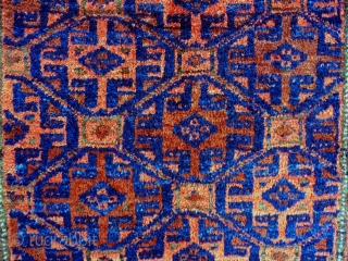 Fine Baluch
Size: 92x165cm
Natural colors, made in period 1910                         