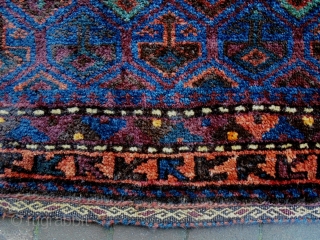 19th Century Baluch Bagface
Size: 67x60cm
Natural colors                           