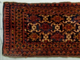 Ersari Bashir Penjerelik
Size: 133x30cm (4.4x1.0ft)
Natural colors, made in circa 1910                       