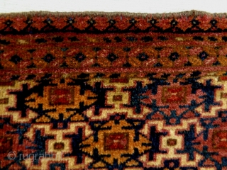 Ersari Bashir Penjerelik
Size: 133x30cm (4.4x1.0ft)
Natural colors, made in circa 1910                       