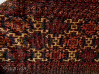 Ersari Bashir Penjerelik
Size: 133x30cm (4.4x1.0ft)
Natural colors, made in circa 1910                       