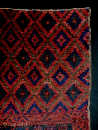 Memluk Gul Baluch
Size: 81x104cm (2.7x3.5ft)
Natural colors, made in circa 1910                       