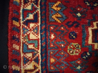 1880 Kamseh Bagface
Size: 63x62cm (2.1x2.1ft)
Natural colors                           