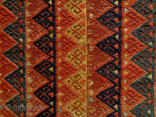 19th Century Soumakh Penjerelik
Size: 135x49cm
Natural colors                           