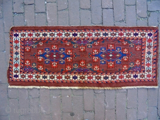 1870/80 Very Fine Turkmen Torba
Size: 91x36cm
Natural colors                          