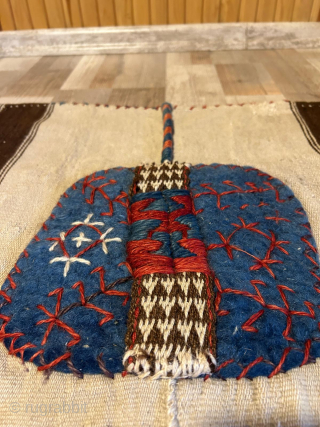 Konya Camel sack
1880
Naturel root dye
Width 180 cm
Height 140 cm
Fragment panel
Shipping fee included
gunduzhali88@gmail.com