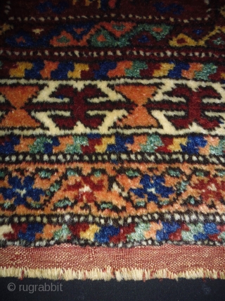 Kurd Bagface
Size: 52x47cm (1.7x1.6ft)
                             