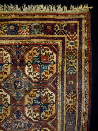 Very Fine Turkoman Ersari
Size: 92x144cm (3.1x4.8ft)
Natural colors, made in circa 1910                      