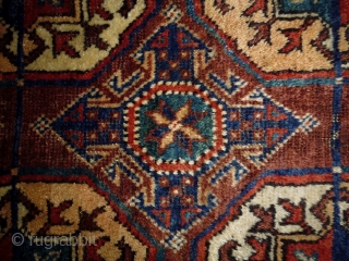 Very Fine Turkoman Ersari
Size: 92x144cm (3.1x4.8ft)
Natural colors, made in circa 1910                      