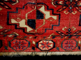 1850 Very Fine Tekke Dowry
Size: 86x76cm (2.9x2.5ft)
                          