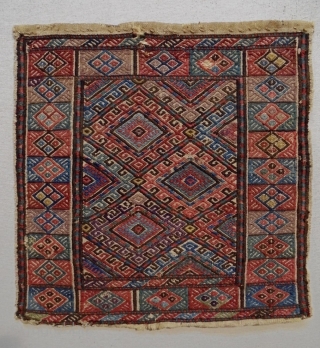 19th Century antolian Soumakh Bagface
Size: 47x47cm
Natural colors, there are three small holes                     