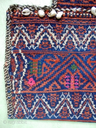 Tribal Soumakh Namakan Baluch Saltbag
Size: 50x56cm
Made in period 1920/30                        