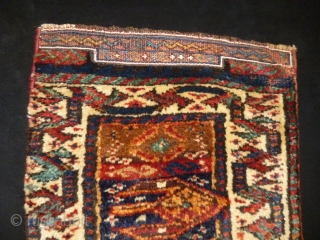 Kurd 
Size: 48x60cm (1.6x2.0ft)
Natural colors, the left selvage is not original                      