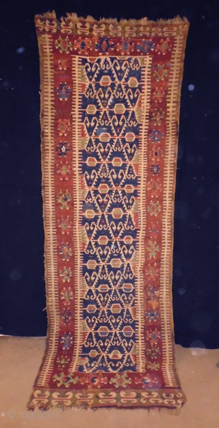 1850 Konya Karapinar/Opruk Kilim
Size: 100x300cm (3.3x10.0ft)
Natural colors                          