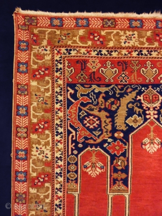 Ushak?tuduc rug
Size: 135x190cm (4.5x6.3ft)
 made in circa 1920, it is used to be hanged up
                  