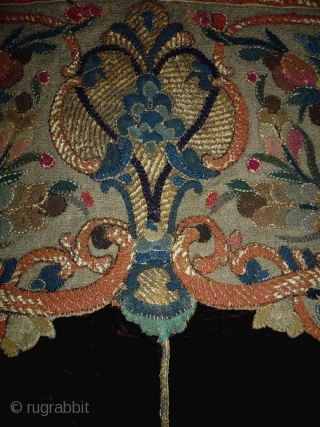 1800/20 Banya Luka Bosnia ottoman Textile
Size: 114x180cm (3.8x6.0ft)
Natural colors, gold thread, the middle medallion is made from dark burgundy velvet, it is used to be hung up.      