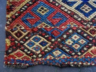 19th Century trebal jaf Soumakh Bagface
Size: 52x53cm
Natural colors                         