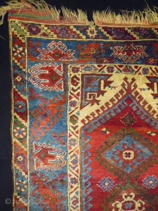 Anatolian Yagcibedir
Size: 106x155cm (3.5x5.2ft)
Natural colors (except one of the red color is not natural), made in circa 1910/20               