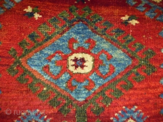 Anatolian Yagcibedir
Size: 106x155cm (3.5x5.2ft)
Natural colors (except one of the red color is not natural), made in circa 1910/20               