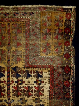 1880 Belouch Prayer Rug
Size: 85x113cm (2.8x3.8ft)
Natural colors                          