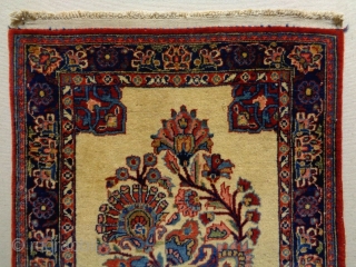 Very Fine Persian small rug
Size: 53x64cm
Natural colors, made in circa 1910/20                      