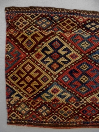 19th Century Jaf Kurd Soumakh
Size: 102x52cm
Natural colors, there are old repair at the right bottom corner.
                 