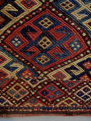 19th Century Jaf Kurd Soumakh
Size: 102x52cm
Natural colors, there are old repair at the right bottom corner.
                 