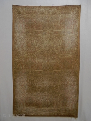 19th Century Tapisery
Size: 111x187cm
It is used to be hung up                       