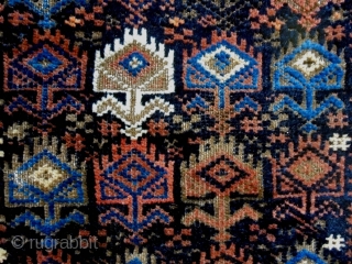 Baluch Bagface
Size: 54x53cm
Shiny wool, made in period 1910                         