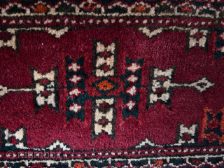 TURKMEN WINDOW SLAB
1930s-40s
HEIGHT 25CM WITHOUT TASSELS 42CM WITH TASSELS
WIDTH 98CM
SHIPPING INCLUDED
gunduzhali88@gmail.com                      