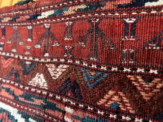 YAMUT TURKMEN CUVAL
1880-1900
VERY FINE QUALITY
ONLY FLAW SHOWN IN PHOTO
NATURAL ROOT DYE
LENGTH 76CM WIDTH 123CM
SHIPPING INCLUDED                  