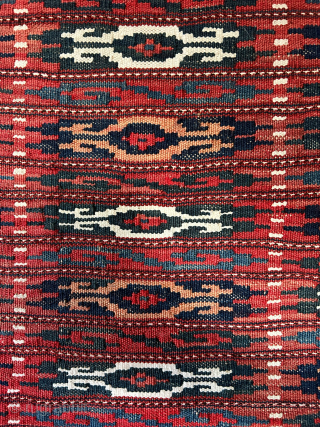 YAMUT TURKMEN CUVAL
1880-1900
VERY FINE QUALITY
ONLY FLAW SHOWN IN PHOTO
NATURAL ROOT DYE
LENGTH 76CM WIDTH 123CM
SHIPPING INCLUDED                  