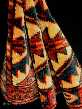 Turkmen Fragment
Size: 39x24cm (1.3x0.8ft)
Natural colors (except one of the red color is probably not natural, see picture 7), it is made in circa 1910         