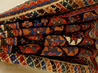 Kurdish Bagface
Size: 84x50cm (2.8x1.7ft)
Natural colors, made in circa 1910                        