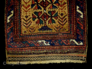 Baluch Balisth
Size: 46x109cm (1.5x3.6ft)
Natural colors, made in circa 1910, it is cutted along the horizontal line (see pic. 6)              